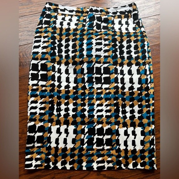 Charter Club Dresses & Skirts - ✨CHARTER CLUB Houndstooth Lined Straight Pencil Skirt Size‎ 4